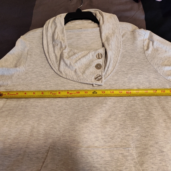 Oatmeal XL Cowl Neck 3/4 Sleeve Tunic - Picture 7 of 7